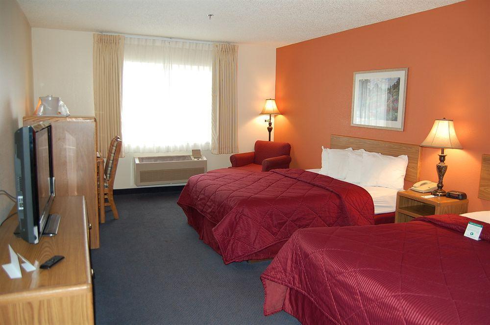 Ramada by Wyndham Coeur d'Alene Hotel Bagian luar foto