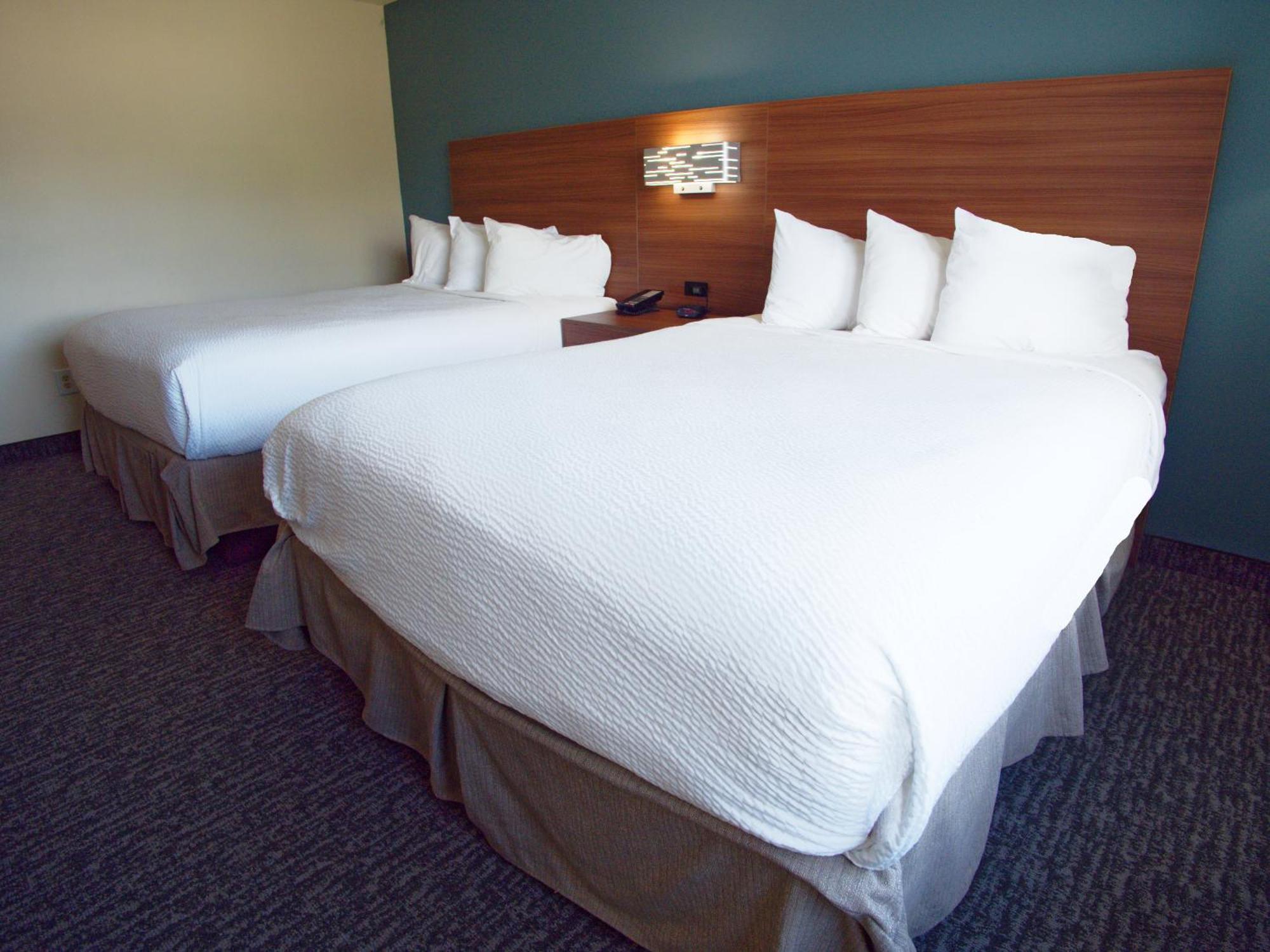 Ramada by Wyndham Coeur d'Alene Hotel Bagian luar foto