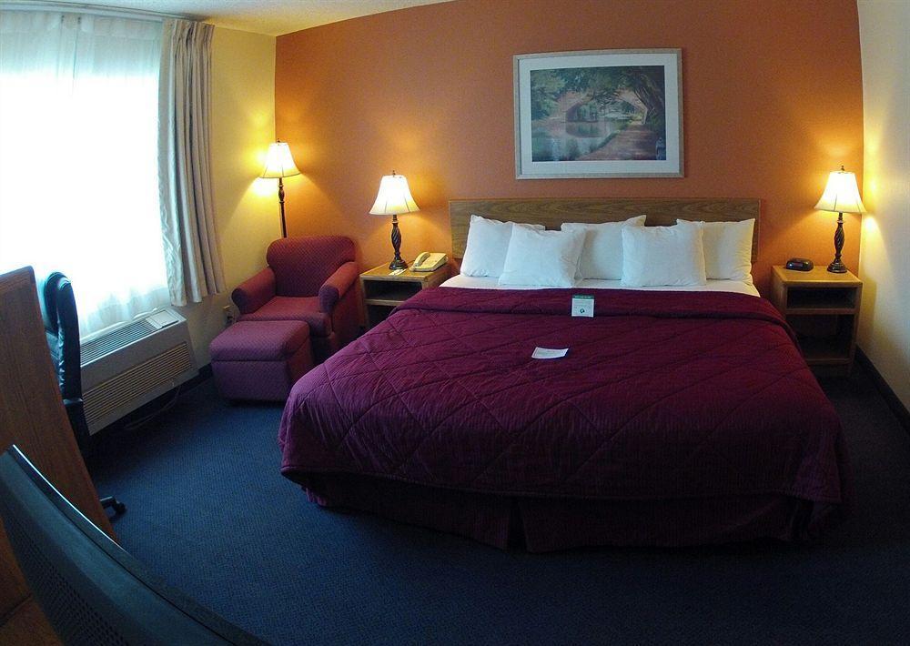Ramada by Wyndham Coeur d'Alene Hotel Bagian luar foto